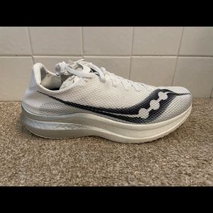 Men’s size 10 Saucony Endorphin Pro+